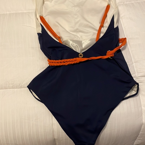 Ondademar NWOT navy one piece bathing suit - Picture 2 of 4